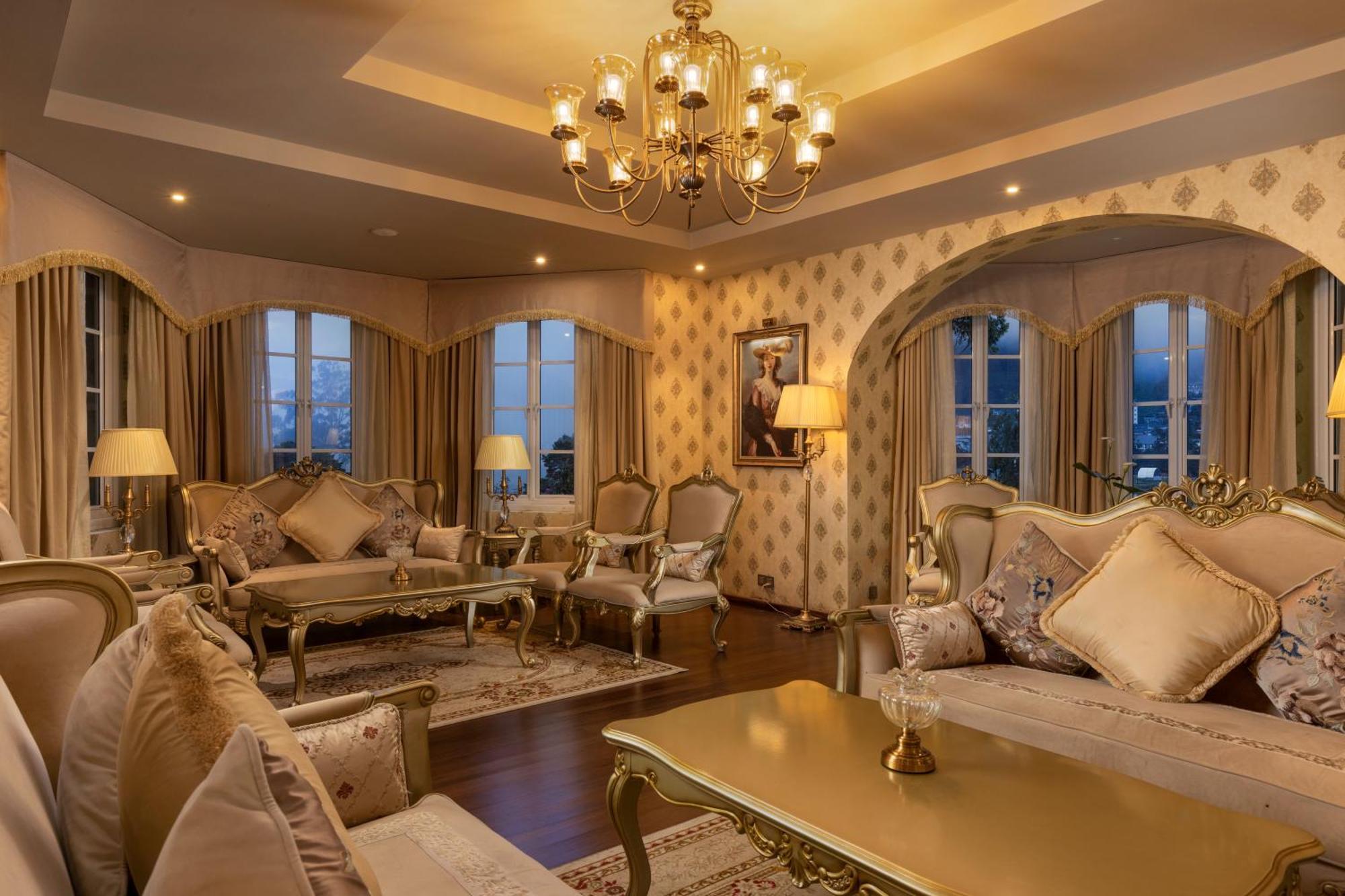 The Westbury Palace นูวาราเอลิยา ภายนอก รูปภาพ